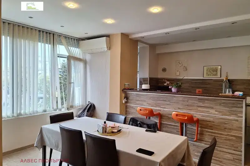 3-bedroom apartment in Varna, Centyr