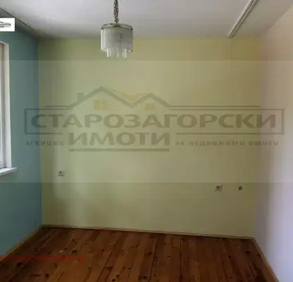 Снимка 2 — Тристаен апартамент в Стара Загора, Център