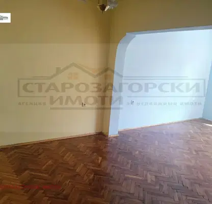 Снимка 3 — Тристаен апартамент в Стара Загора, Център