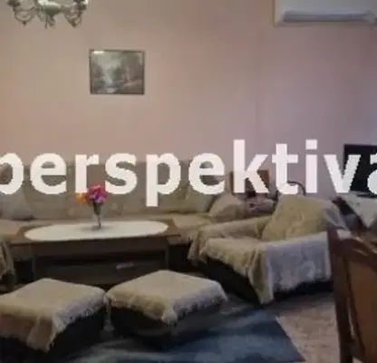 Снимка 4 — Тристаен апартамент в Пловдив, Център
