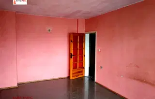 Тристаен апартамент във Варна, Център