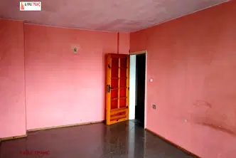Тристаен апартамент във Варна, Център