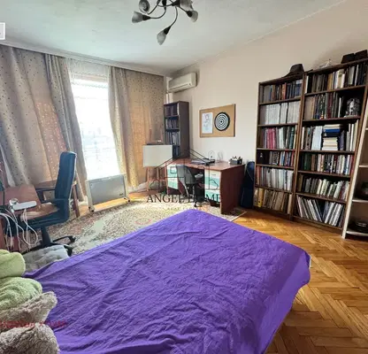 Снимка 4 — Тристаен апартамент с паркинг в Център, Пловдив