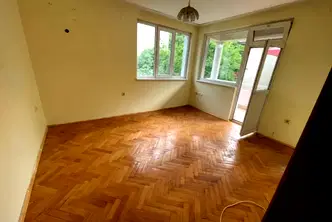 Тристаен апартамент в Стара Загора, Център
