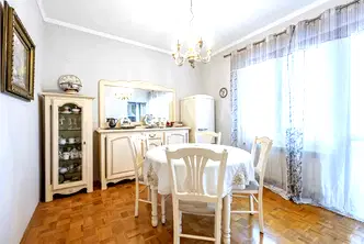 Тристаен апартамент в София, Център