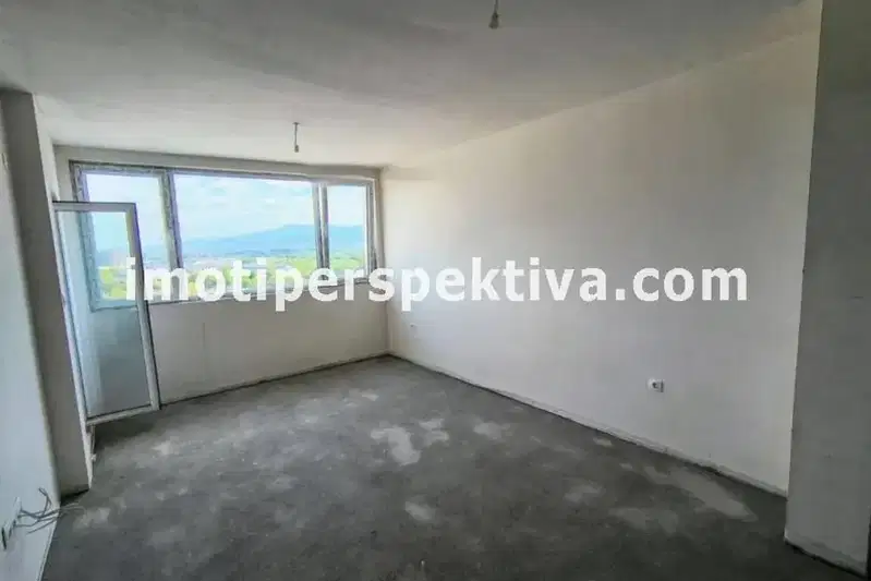 3-bedroom apartment in Plovdiv, Centyr