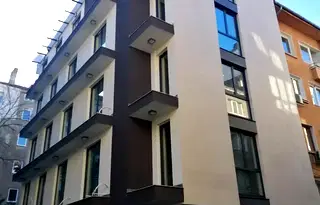 Тристаен апартамент в София, Център
