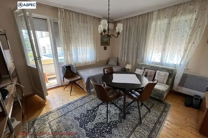 Тристаен апартамент в Ловеч, Център