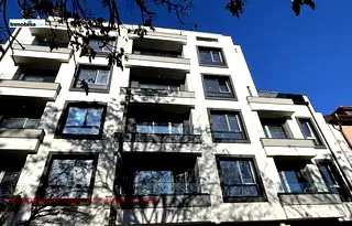 Тристаен апартамент в София, Център