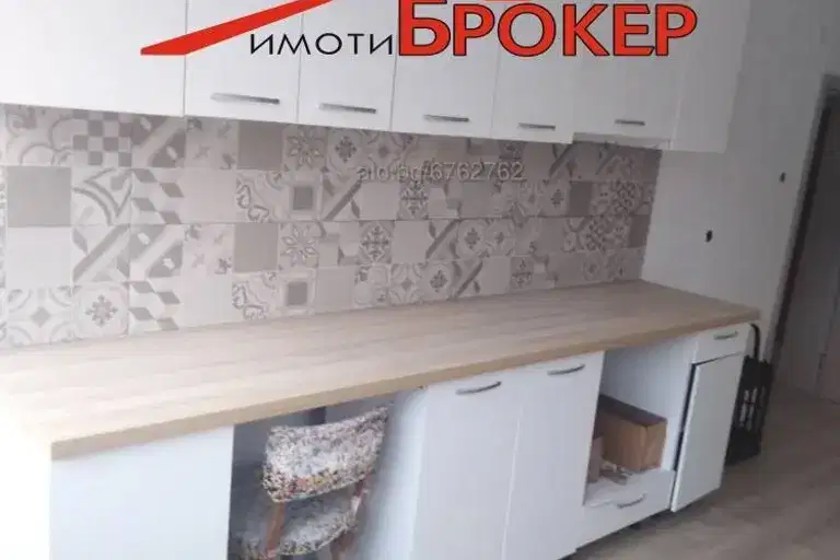 3-bedroom apartment in Sliven, Centyr