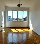 Тристаен апартамент във Варна, Център