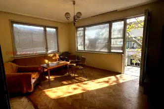 Тристаен апартамент в Кърджали, Център