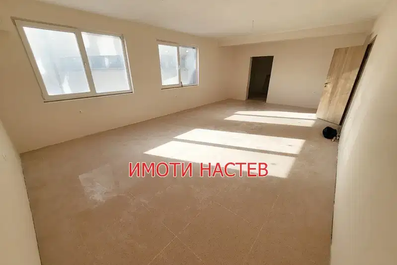 3-bedroom apartment in Shumen, Centyr