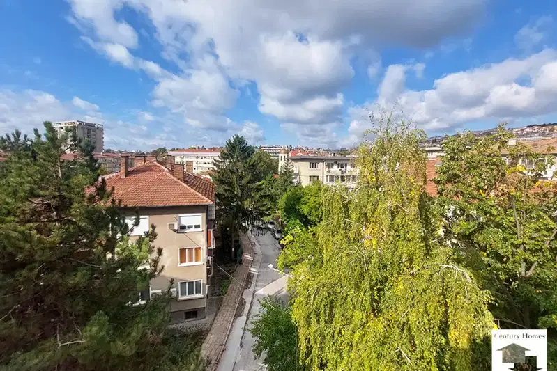 3-bedroom apartment in Veliko Tyrnovo, Centyr