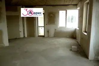 Тристаен апартамент в Добрич, Център