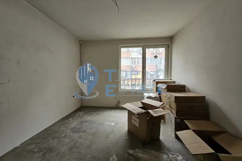 3-bedroom apartment in Veliko Tyrnovo, Centyr
