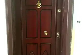 Тристаен апартамент във Велико Търново, Център