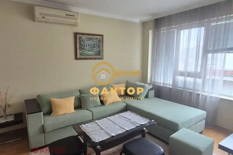 3-bedroom apartment in Plovdiv, Centyr
