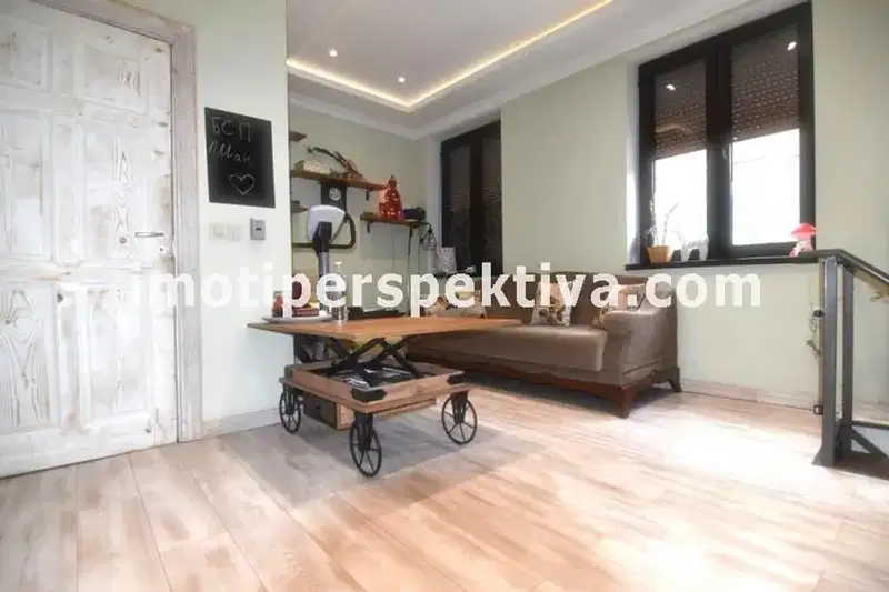 3-bedroom apartment in Plovdiv, Centyr