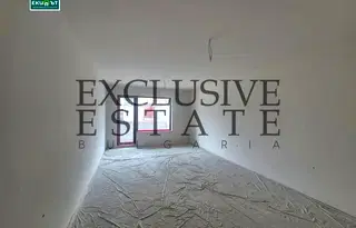 Тристаен апартамент във Варна, Център