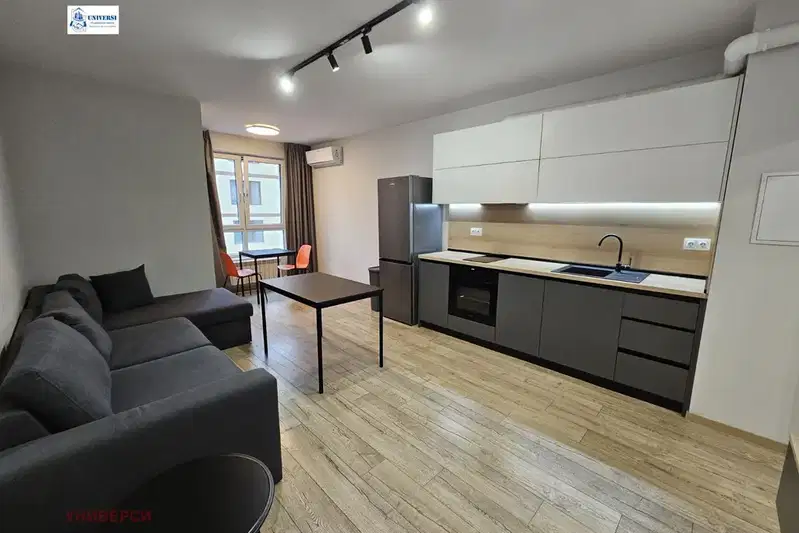 3-bedroom apartment in Sofiya, Centyr
