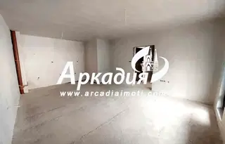 Тристаен апартамент в Пловдив, Център