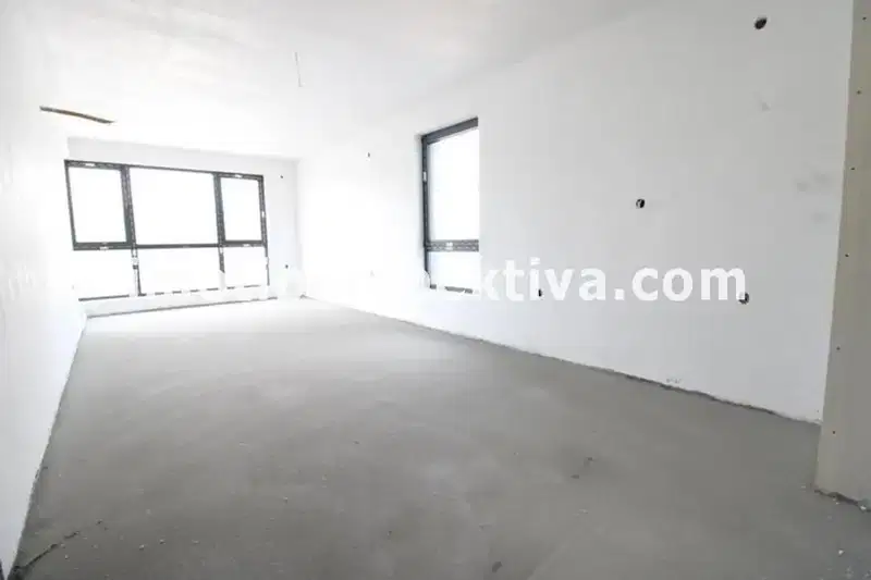 3-bedroom apartment in Plovdiv, Centyr