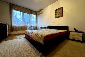 Тристаен апартамент във Велико Търново, Център