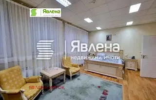 Тристаен апартамент в Шумен, Център