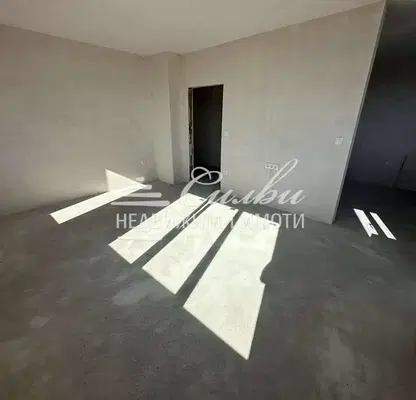 Photo 5 — 3-bedroom apartment in Tyrgovishte, Centyr