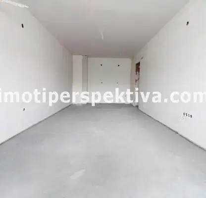 Снимка 3 — Тристаен апартамент с тераса в Център, Пловдив