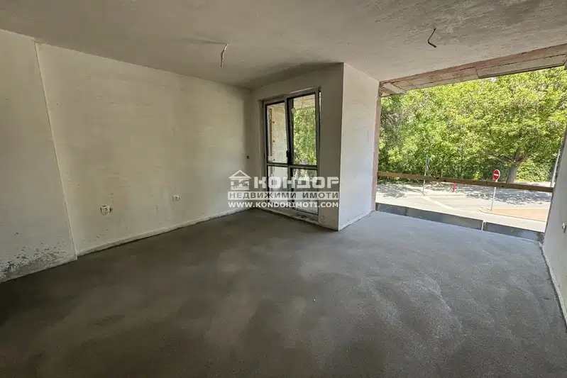 3-bedroom apartment in Plovdiv, Centyr