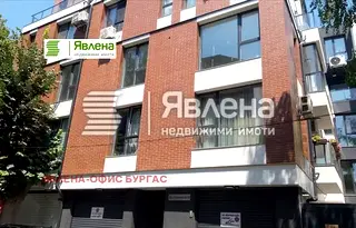 Тристаен апартамент в Бургас, Център