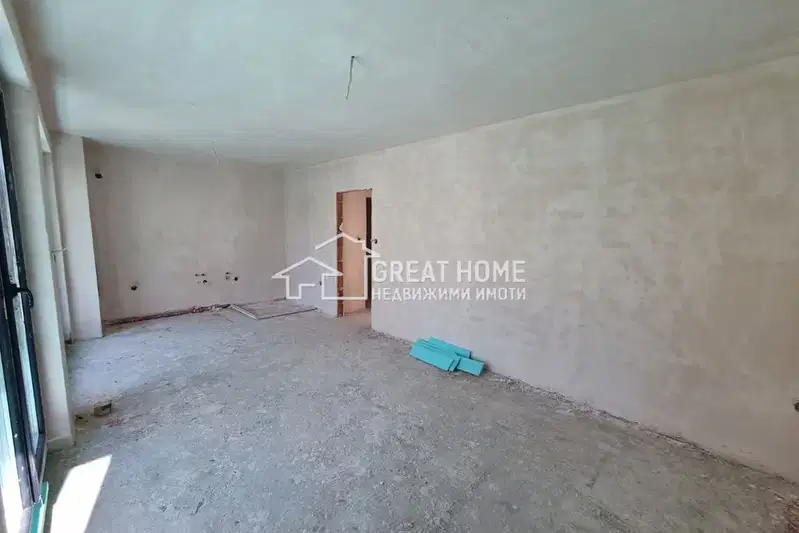 3-bedroom apartment in Tyrgovishte, Centyr
