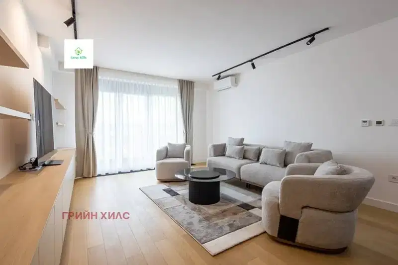 3-bedroom apartment in Sofiya, Centyr