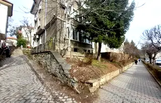 Тристаен апартамент във Велико Търново, Център