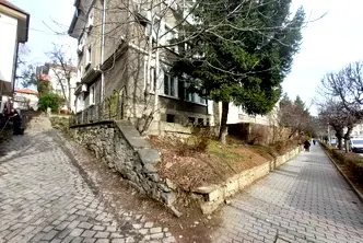 Тристаен апартамент във Велико Търново, Център