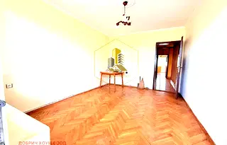 Тристаен апартамент в Добрич, Център