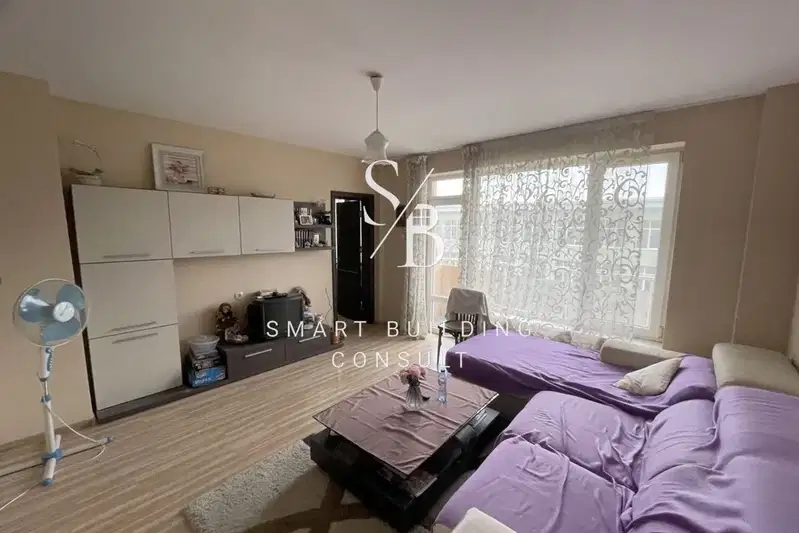 3-bedroom apartment in Sliven, Centyr