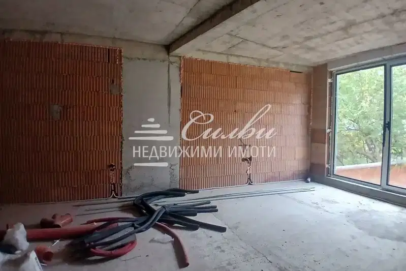 Тристаен апартамент в Шумен, Център