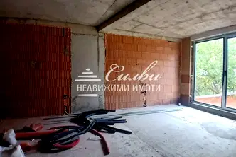 Тристаен апартамент в Шумен, Център
