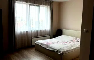 Тристаен апартамент във Враца, Център
