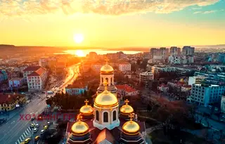 Тристаен апартамент във Варна, Център