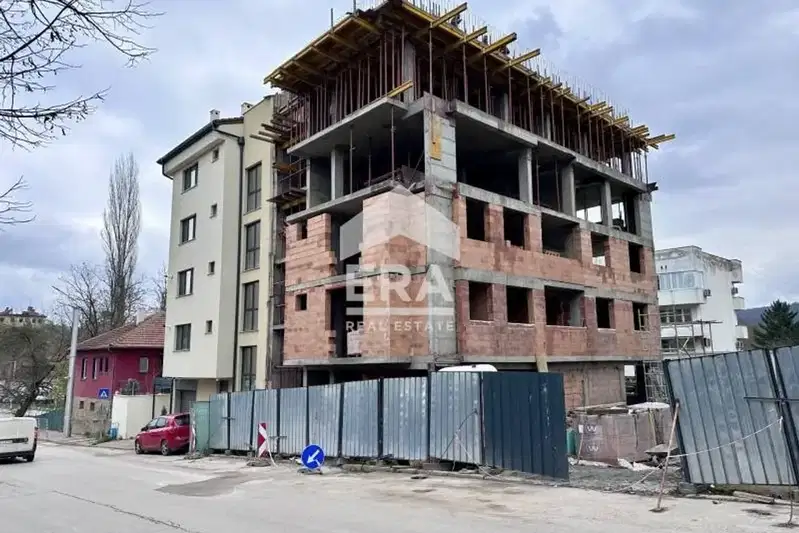 3-bedroom apartment in Veliko Tyrnovo, Centyr