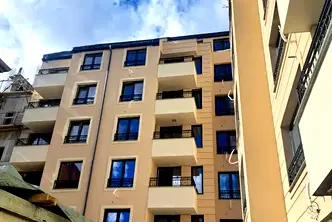 Тристаен апартамент в София, Център