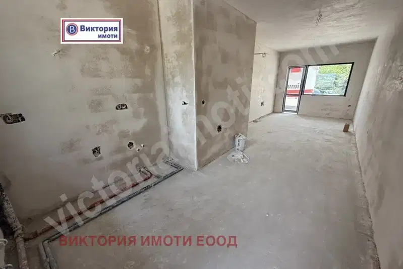 Тристаен апартамент във Велико Търново, Център