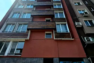 Тристаен апартамент в София, Център