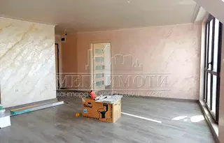 Тристаен апартамент в Сливен, Център
