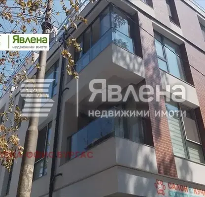 Снимка 5 — Тристаен апартамент в Бургас, Център
