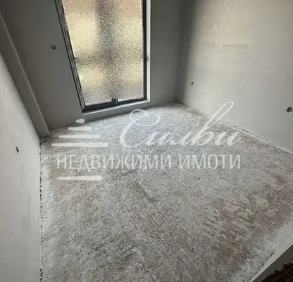 Снимка 5 — Тристаен апартамент в Търговище, Център